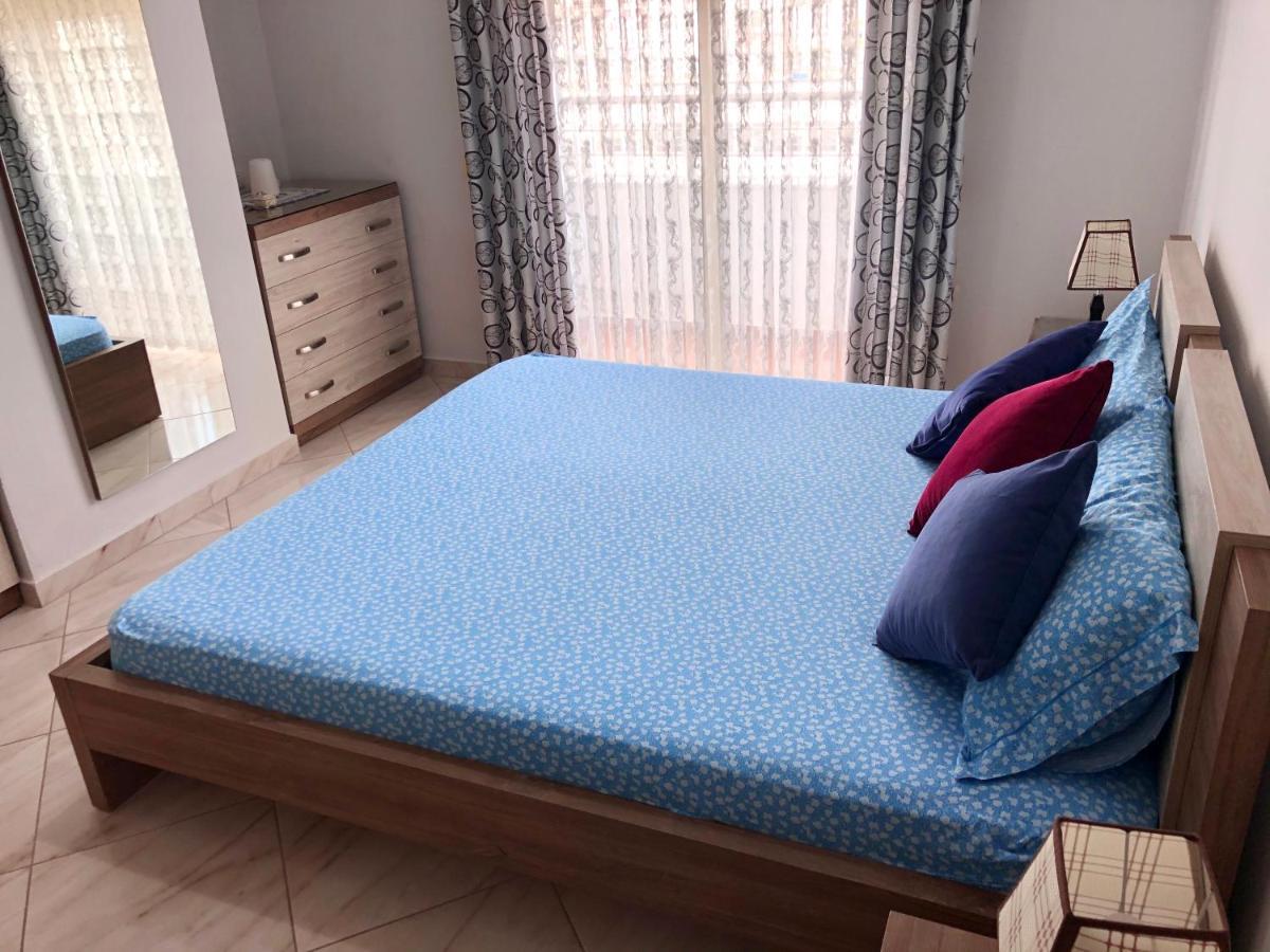 Queen Isabella Premium Hotell Vlorë Eksteriør bilde