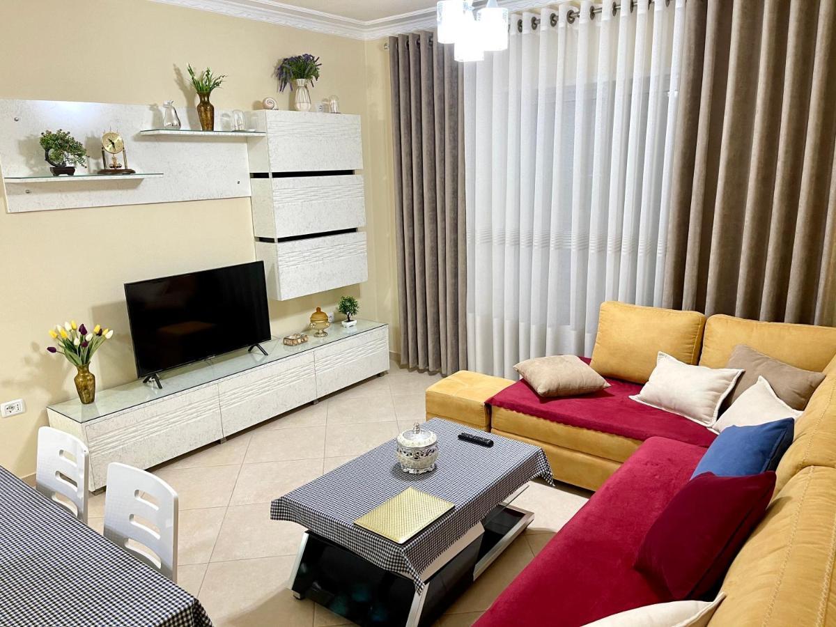 Queen Isabella Premium Hotell Vlorë Eksteriør bilde